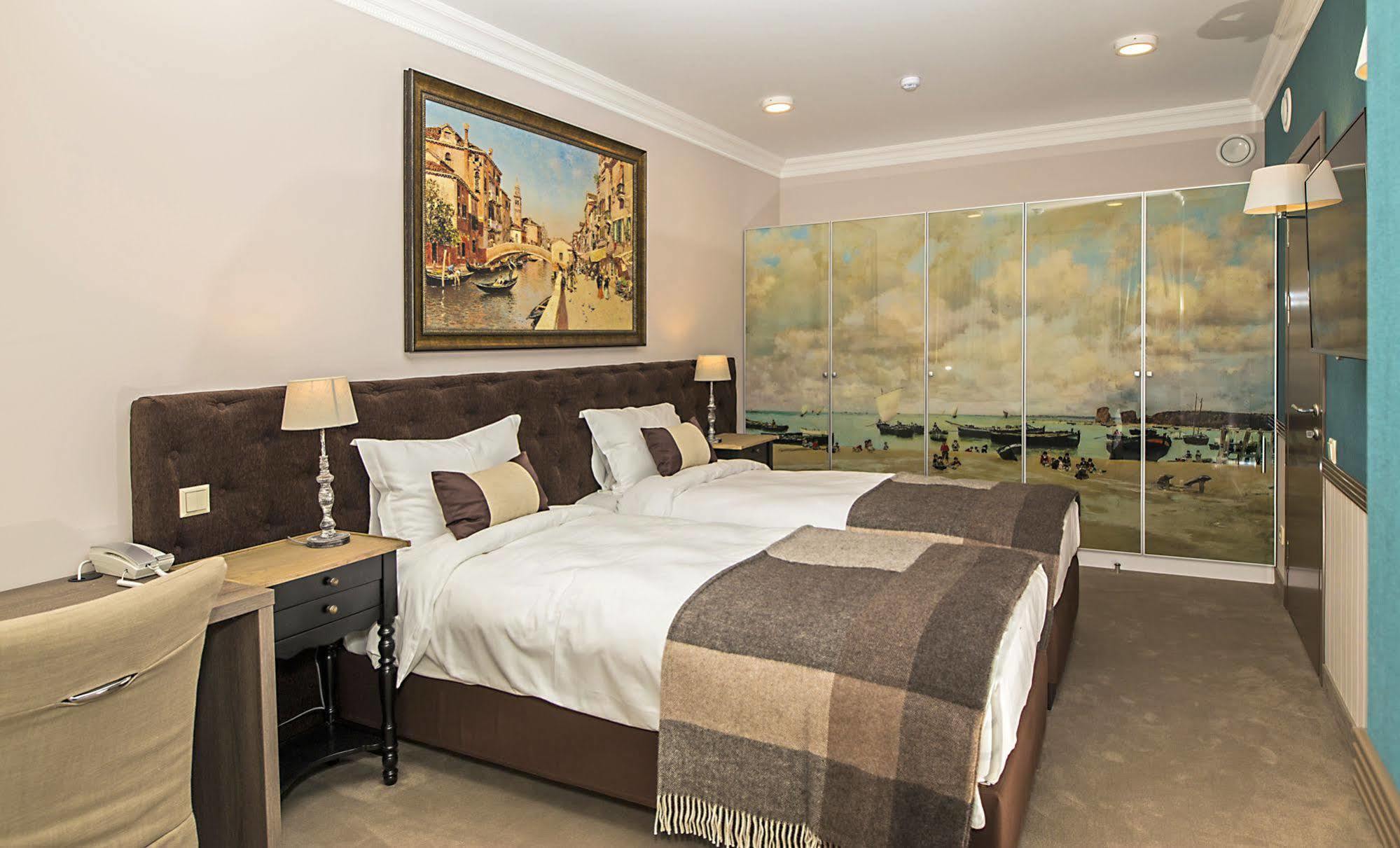 Zentrum Hotel 4* Chisinau